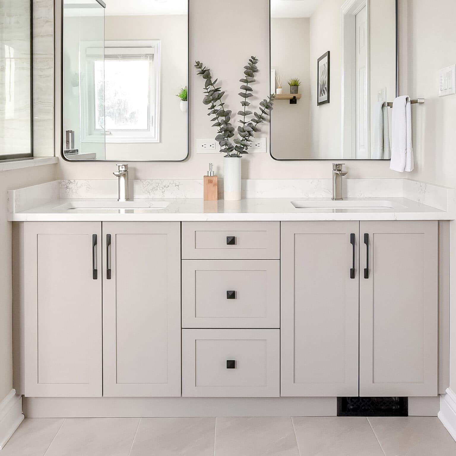 Huntingdale Ensuite